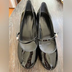 COPY - Louis Vuitton Mary Jane style black patent shoe blossom heel size 38 sz 8